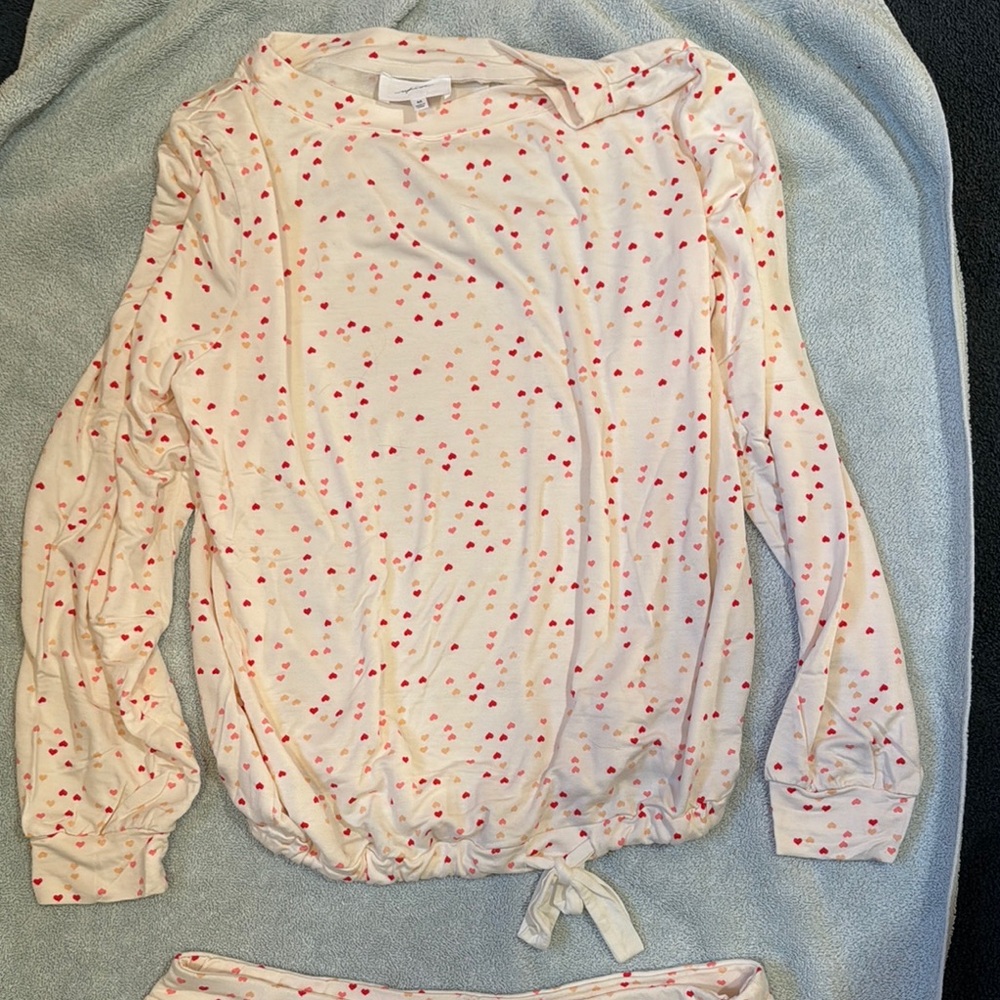Soma Cream and Red Pajama Set Soft Lightweight Sleepwear